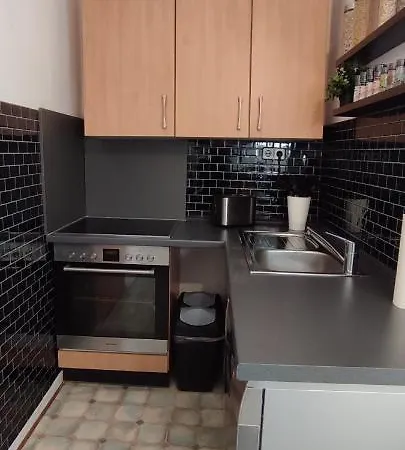 Neu: Modernes / 74m2 / 2 Schlafz + Netflix Apartment