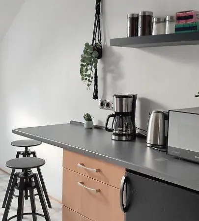 Neu: Modernes / 74m2 / 2 Schlafz + Netflix Apartment *